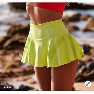 *SOLD* FREE PEOPLE PLEATS AND THANK YOU TENNIS SKORT MEDIUM